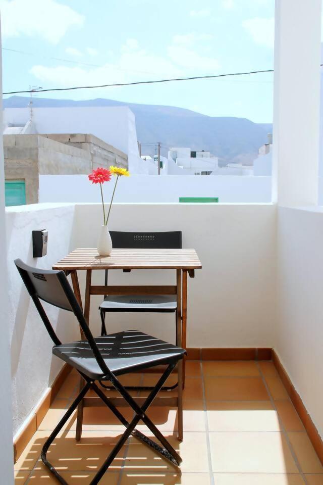 Apartament Famara Surf Wifi 2 Zewnętrze zdjęcie